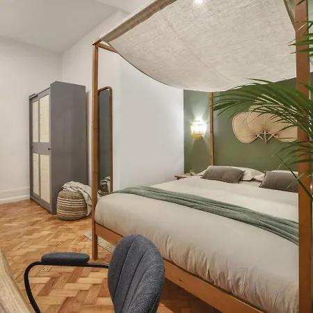 Nusa - 2 Bedrooms And Balcony In Santo Antonio Lizbona