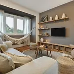 Nusa - 2 Bedrooms And Balcony In Santo Antonio Lägenhet