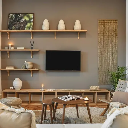 Nusa - 2 Bedrooms And Balcony In Santo Antonio דירה ליסבון